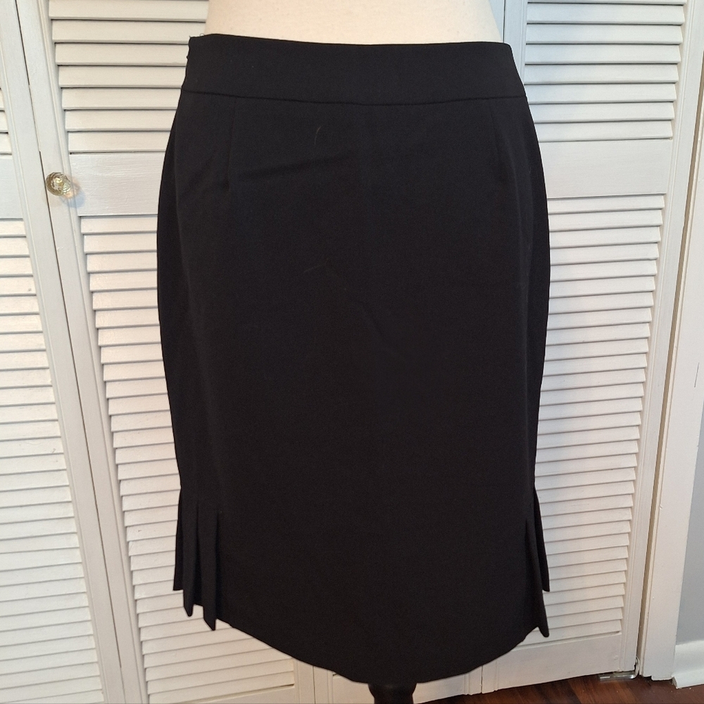 Tahari black pencil pleated skirt sz 4P *K - Picture 4 of 10